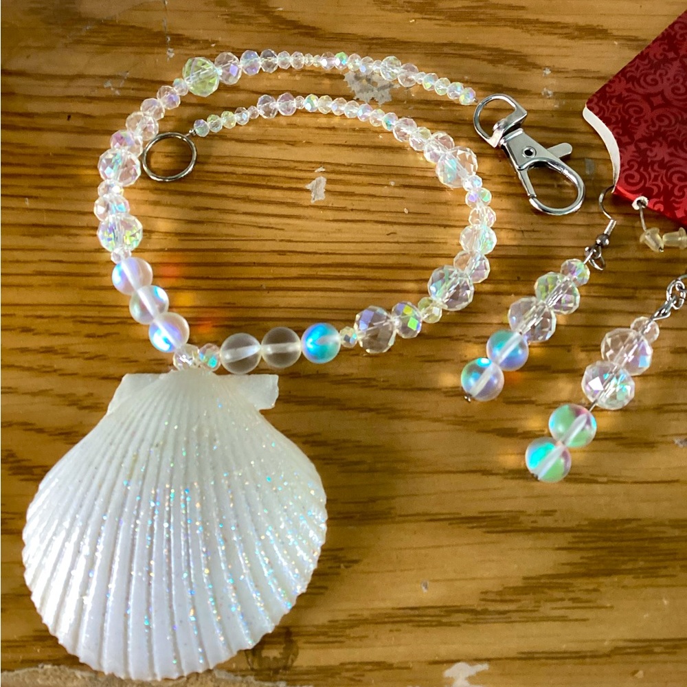 Women's Glitter Seashell Moonstone Necklace Set - Picture 3 of 4
